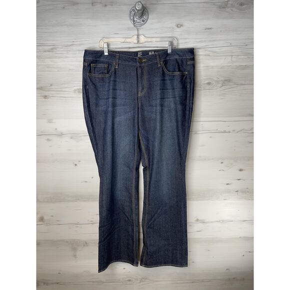 NY&C New York & Company Jeans Womens 18 Dark Wash Low Rise Bootcut Curvy Denim - Picture 1 of 13